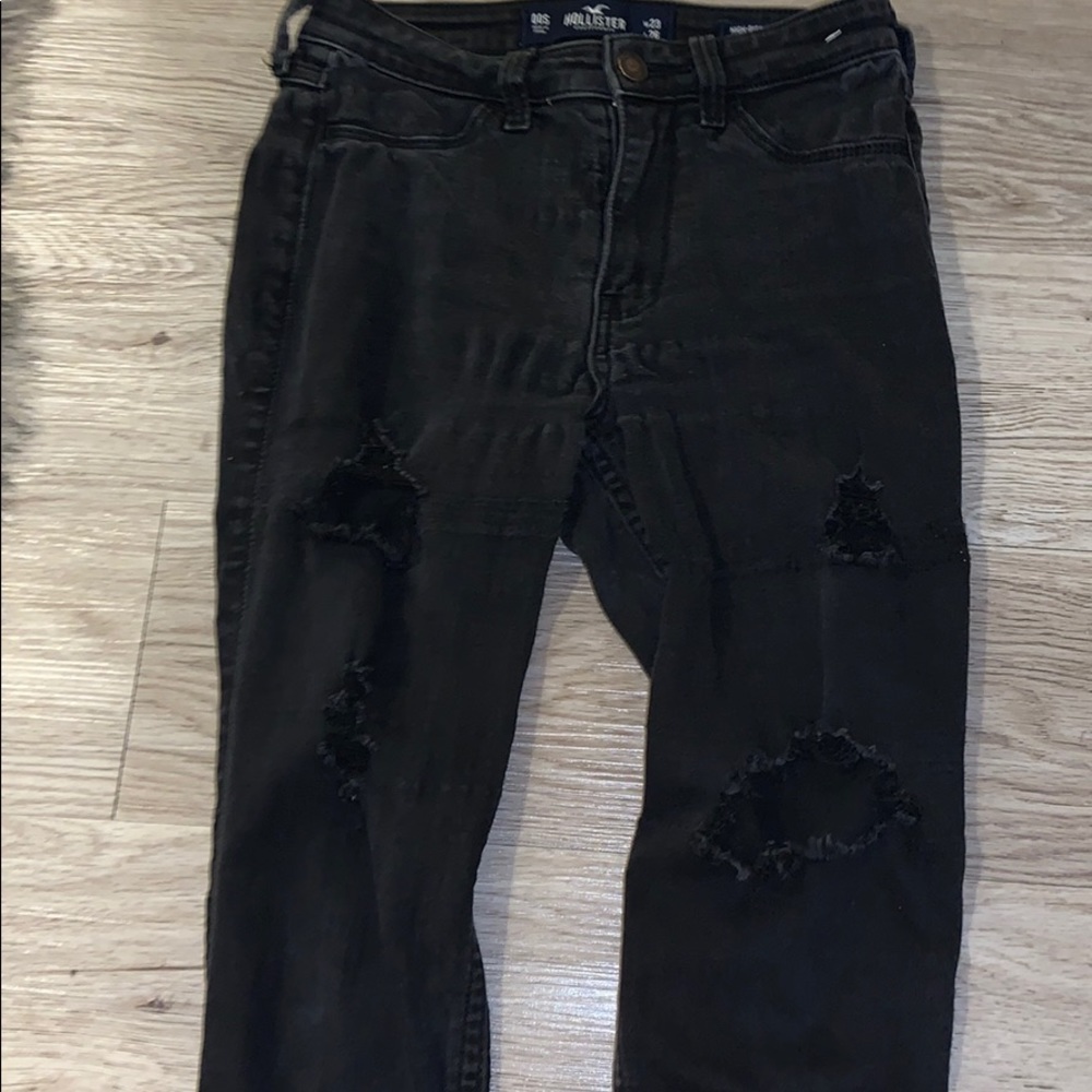 Black ripped jeggings